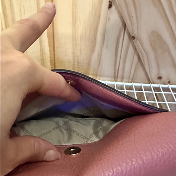 Michael Kors Mauve Crossbody Bag - Picture 7 of 9